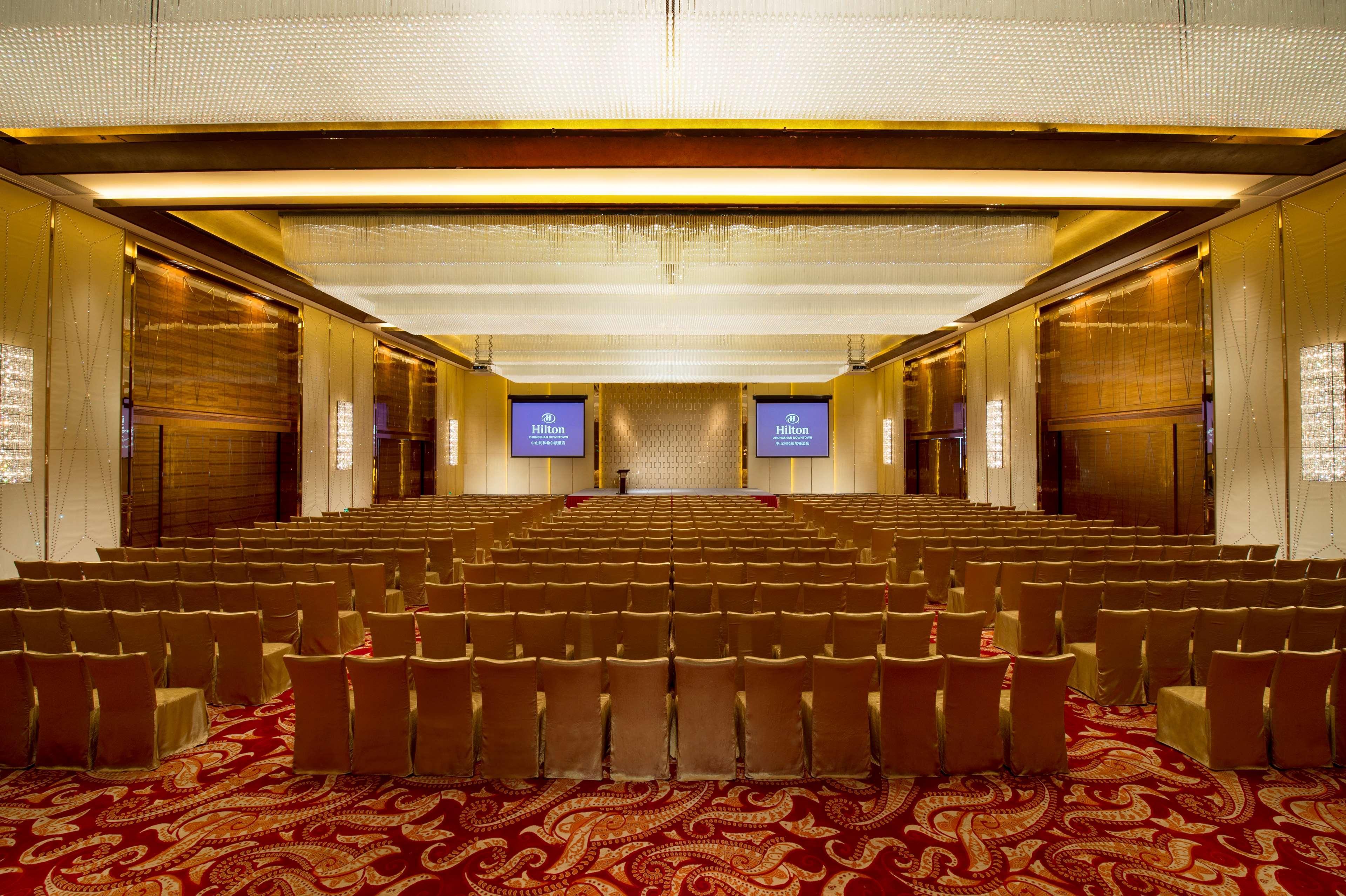 Hilton Zhongshan Downtown Exterior foto