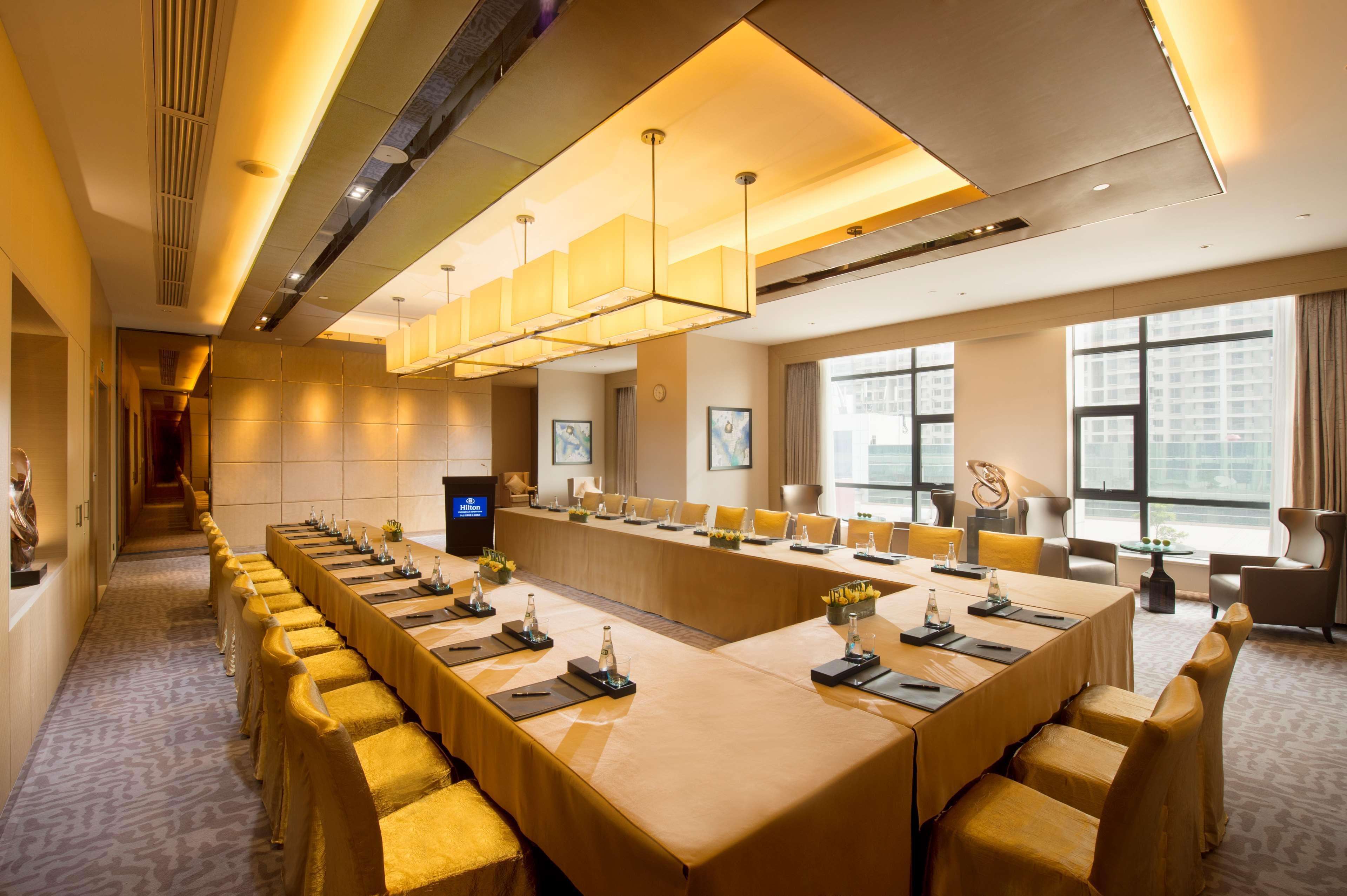 Hilton Zhongshan Downtown Exterior foto